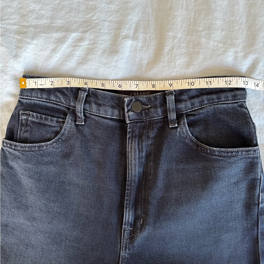 J Brand Blue Classic Wash Jeans with Contrast Stitching - Picture 8 of 10